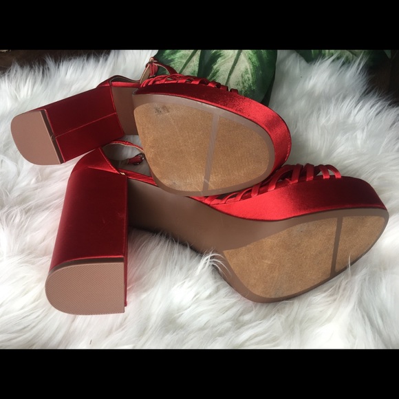 Ankle strap platform chunky red heel - Picture 4 of 6